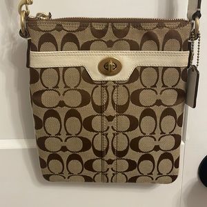 Coach shoulder strap purse